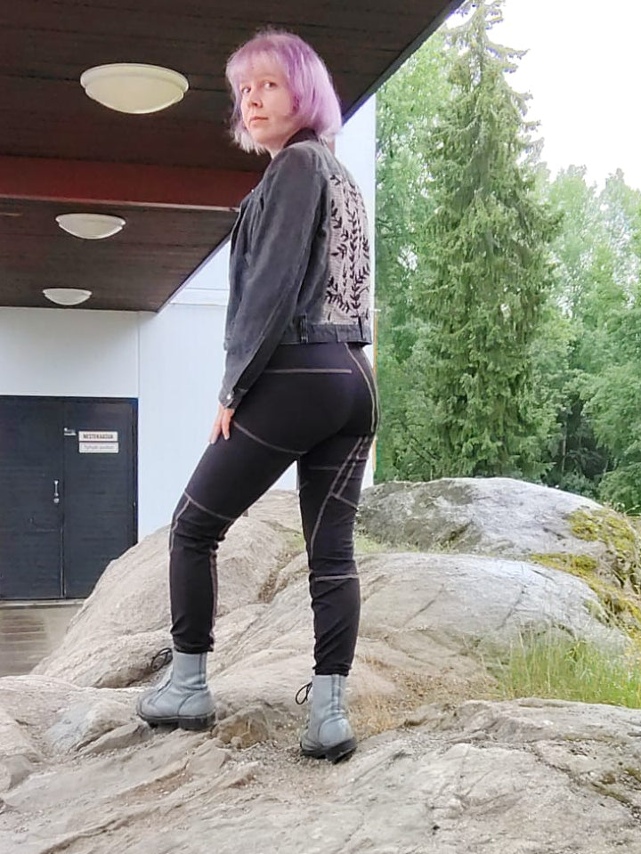 Mosaiikkilegginsit musta-ruoste