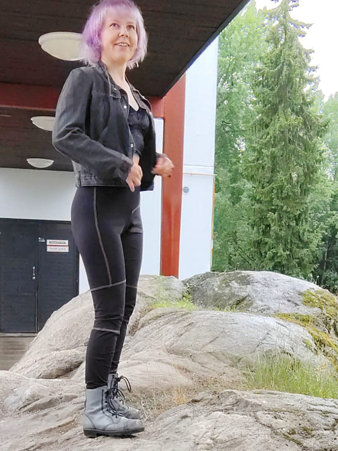 Mosaiikkilegginsit musta-ruoste